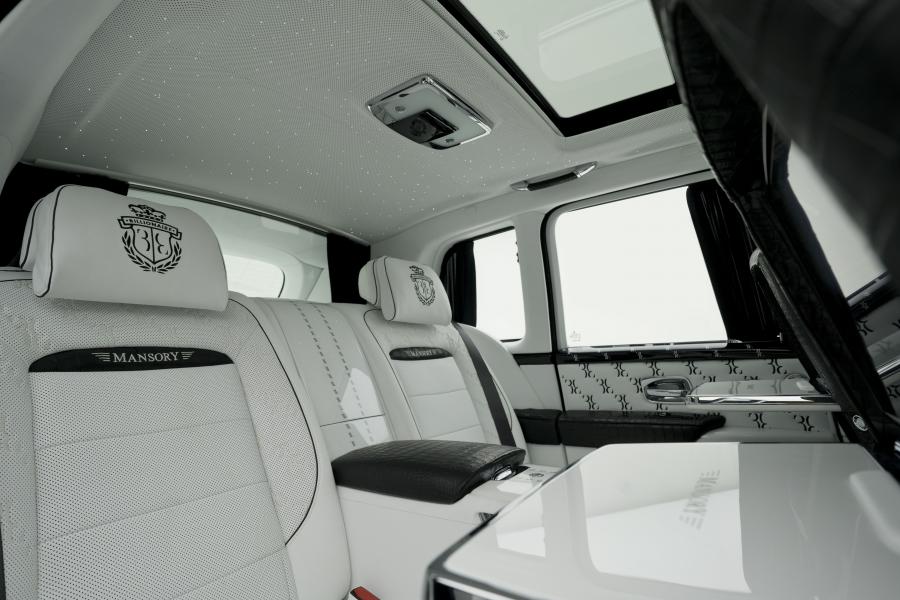 Интерьер Rolls-Royce Cullinan Billionaire by Mansory 2019 года  (фото 13 из 13)